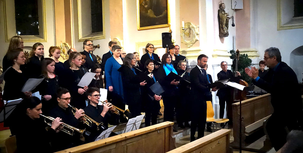 Kammerchor a cappella!, Zorneding mit den Cantores iuvenes Sti. Sebastiani, Ebersberg – Leitung: Eckhard Meißner